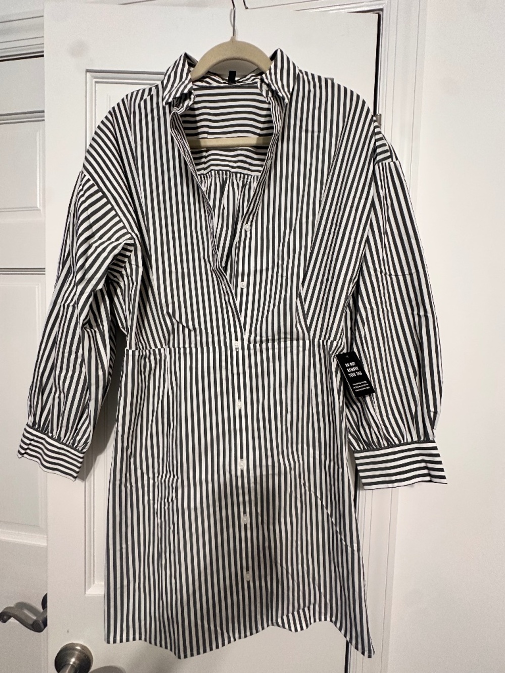 Express- Striped Fitted Poplin Mini Shirt Dress - Picture 2 of 3